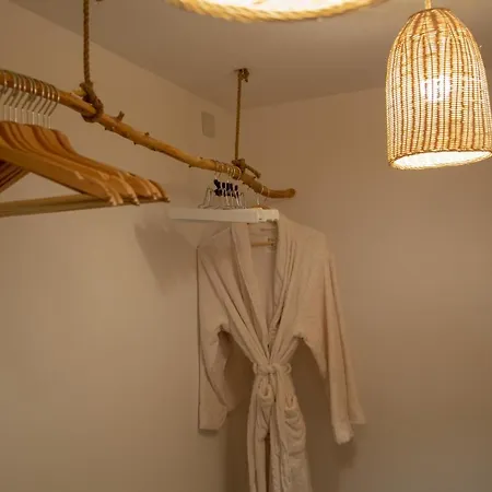 Under The Waves Apartment