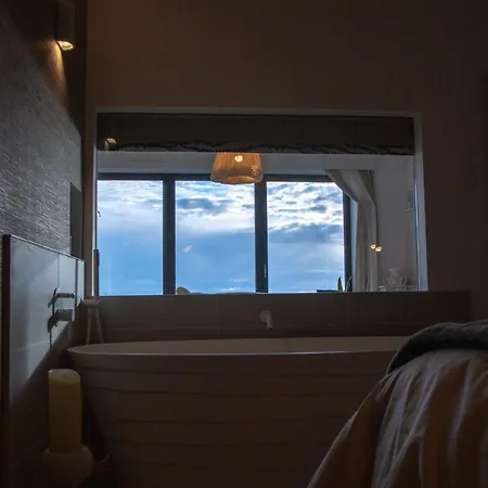 Under The Waves Apartment Filey